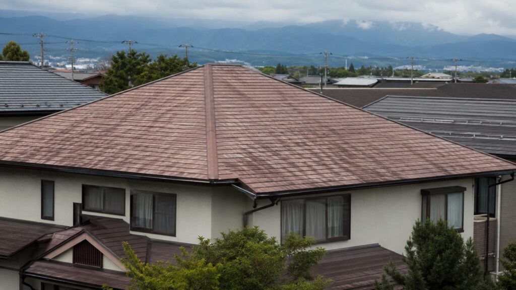 山形市で屋根塗装が必要になるサイン｜色あせ・劣化・高圧洗浄
